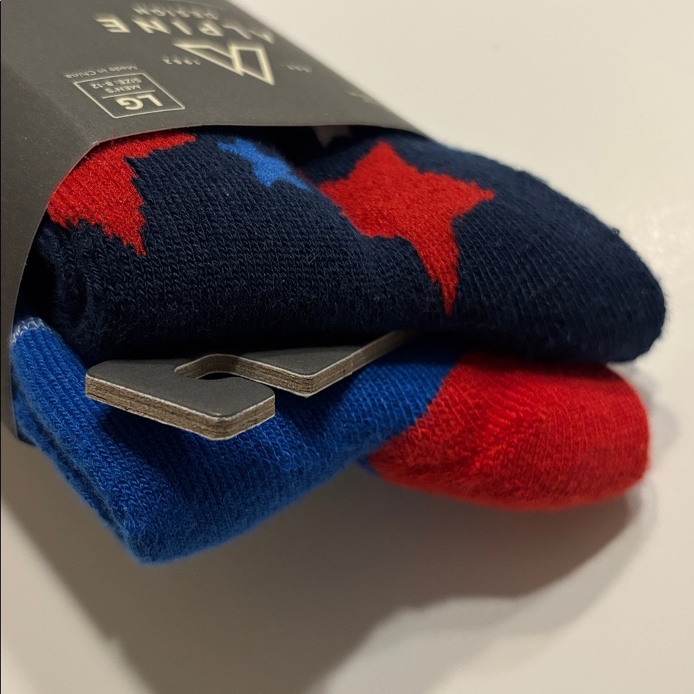 Alpine Men’s Ski Socks 2-Pack in Snowsport Stars and Stripes OTC Blue Red - Picture 10 of 11